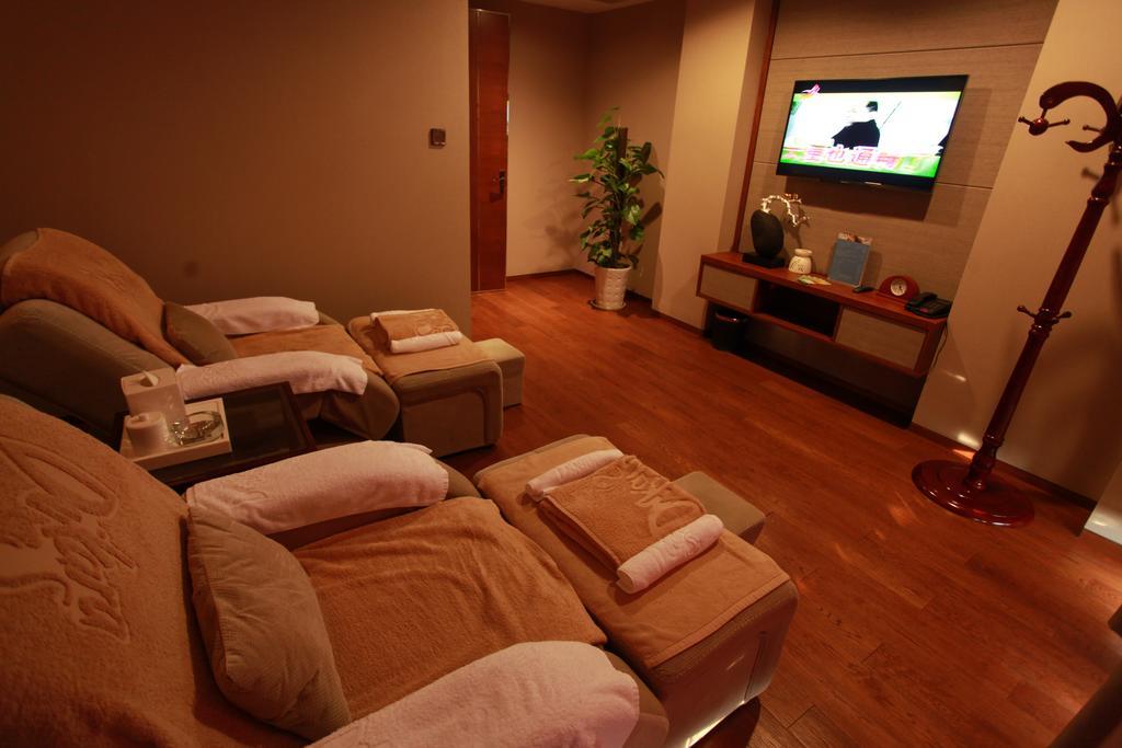 Howard Johnson Qinlu Plaza 鹰潭 外观 照片
