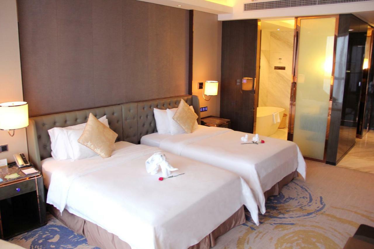 Howard Johnson Qinlu Plaza 鹰潭 外观 照片